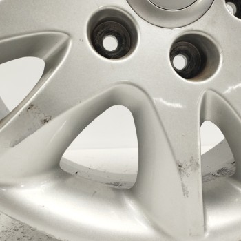 Recambio de llanta para kia carnival 2.9 crdi cat referencia OEM IAM 529104D250 E17X6,5J ET46 5H 5X120