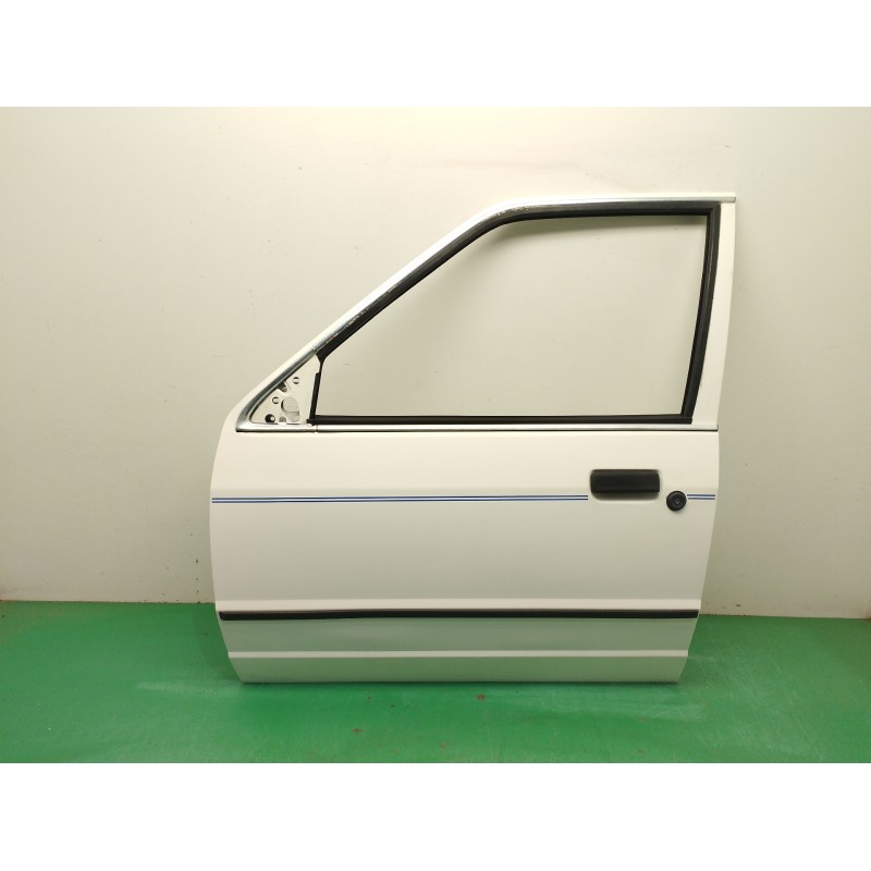 Recambio de puerta delantera izquierda para ford escort berlina 1.6 cat referencia OEM IAM   