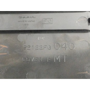Recambio de consola central para subaru impreza g12 2.0 diesel cat referencia OEM IAM 92122FG040  