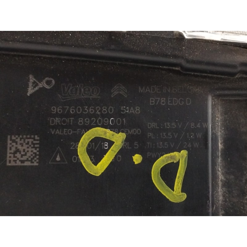 PILOTO DELANTERO DERECHO