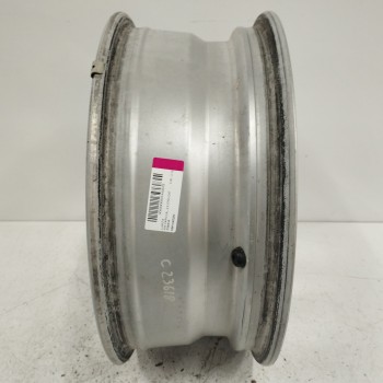 Recambio de llanta para kia carnival 2.9 crdi cat referencia OEM IAM 529104D250 E17X6,5J ET46 5H 5X120