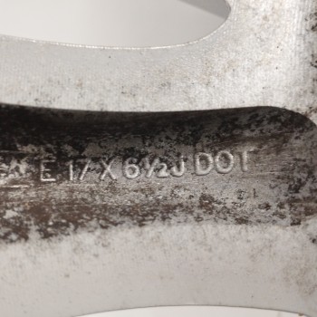 Recambio de llanta para kia carnival 2.9 crdi cat referencia OEM IAM 529104D250 E17X6,5J ET46 5H 5X120