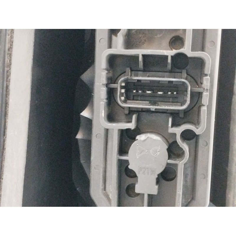 PILOTO TRASERO DERECHO