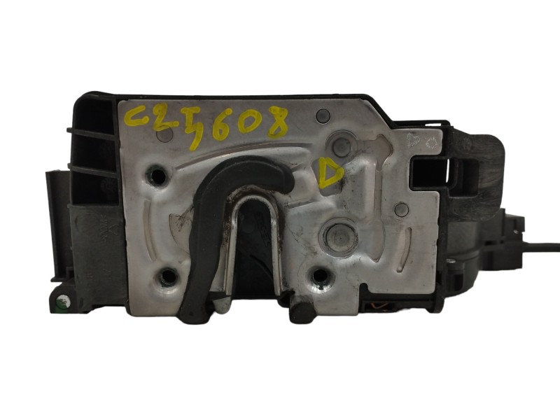 Recambio de cerradura puerta delantera derecha para mercedes-benz vito kasten 1.6 cdi cat referencia OEM IAM A4477200235 Recambio de cerradura puerta delantera derecha para mercedes-benz vito kasten 1.6 cdi cat referencia OEM IAM A4477200235