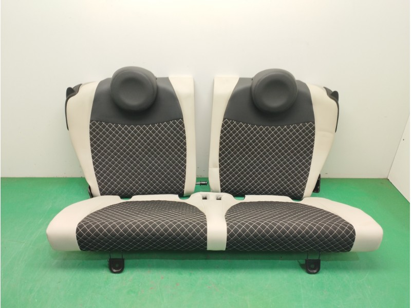 Recambio de asientos traseros para fiat 500 hybrid 1.0 referencia OEM IAM Recambio de asientos traseros para fiat 500 hybrid 1.0 referencia OEM IAM