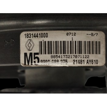 Recambio de electroventilador para renault clio iii 1.2 16v referencia OEM IAM 8200688375  