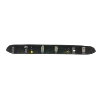 Recambio de molduras traseras para mercedes-benz vito kasten 1.6 cdi cat referencia OEM IAM A4477400093  