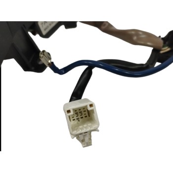 Recambio de mando volante para toyota auris 1.2 16v turbo cat referencia OEM IAM 8425002700C1  