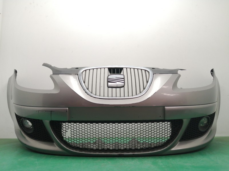 Recambio de paragolpes delantero para seat toledo (5p2) 2.0 tdi referencia OEM IAM  NECESITA REPARACION OBSERVAR FOTOS