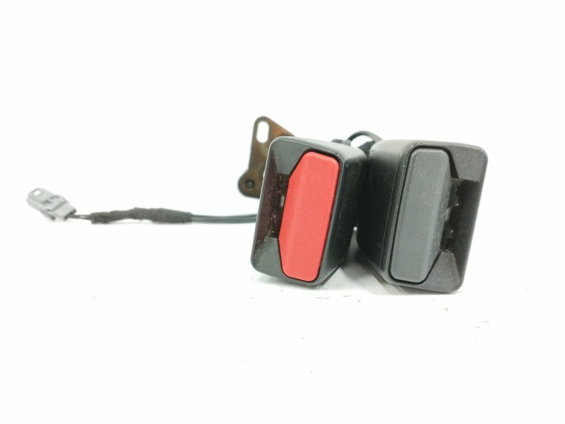 Recambio de enganche cinturon izquierdo para renault clio iv 0.9 referencia OEM IAM 878176563R TRASERO Recambio de enganche cinturon izquierdo para renault clio iv 0.9 referencia OEM IAM 878176563R TRASERO