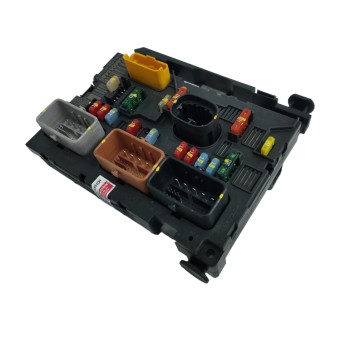 Recambio de caja reles / fusibles para peugeot 1007 1.4 hdi referencia OEM IAM 9664055480  