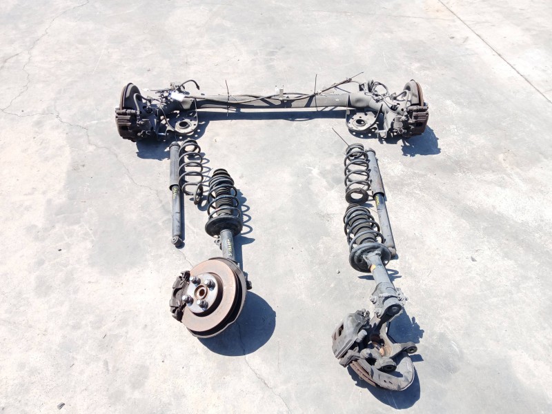 Recambio de puente trasero para toyota yaris 1.3 16v cat referencia OEM IAM Recambio de puente trasero para toyota yaris 1.3 16v cat referencia OEM IAM