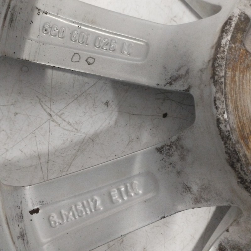 LLANTA 6JX15H2 ET40 5H 5X100