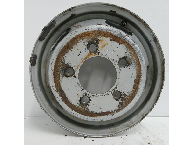 Recambio de llanta para nissan trade 2.8 d referencia OEM IAM 081050133C 5JX15 5H 5X160