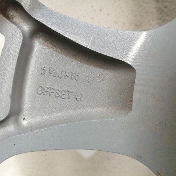 Recambio de llanta para hyundai tucson (jm) 2.0 crdi cat referencia OEM IAM 529102E700 6,5JX16OFFS ET41 5H 5X115