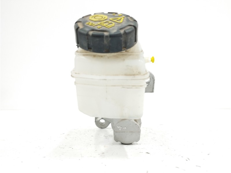 Recambio de bomba freno para renault clio iv 0.9 referencia OEM IAM 460915125R  