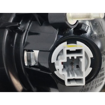 Recambio de piloto trasero izquierdo interior para mazda 3 berlina (bk) 2.0 16v cat referencia OEM IAM BP4N513G0C  