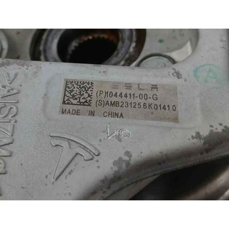 MANGUETA TRASERA IZQUIERDA 104412300B