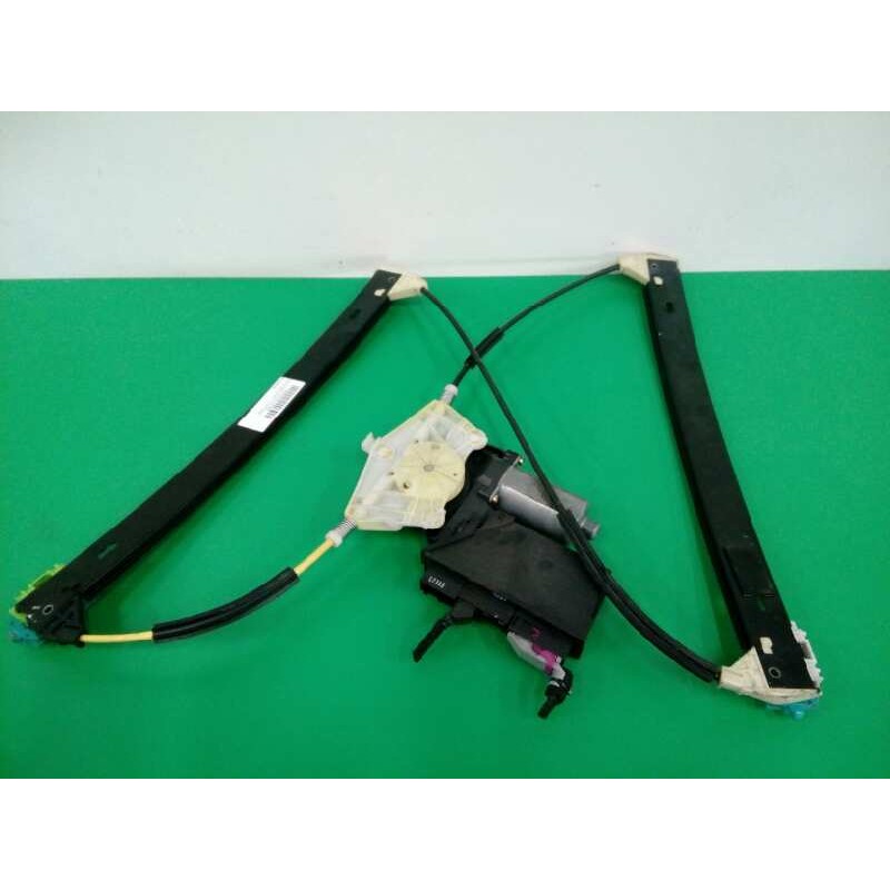 Recambio de elevalunas delantero derecho para audi a2 (8z) 1.2 tdi referencia OEM IAM FUNDA CUH102340 