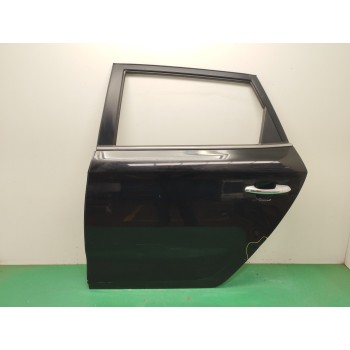 Recambio de puerta trasera izquierda para kia carens iv 1.6 gdi referencia OEM IAM 77003A4000 OBSERVAR FOTOS 