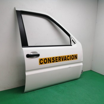 Recambio de puerta delantera derecha para nissan terrano/terrano.ii (r20) 2.7 turbodiesel referencia OEM IAM  OBSERVAR FOTOS 