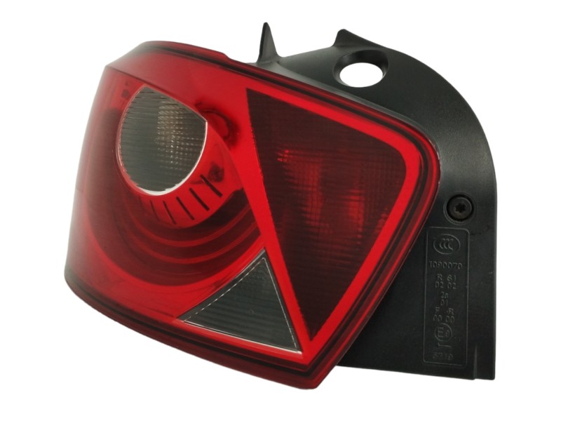 Recambio de piloto trasero izquierdo para seat ibiza st (6p8) 1.4 tdi referencia OEM IAM 6J4945095K 6J4945111H 