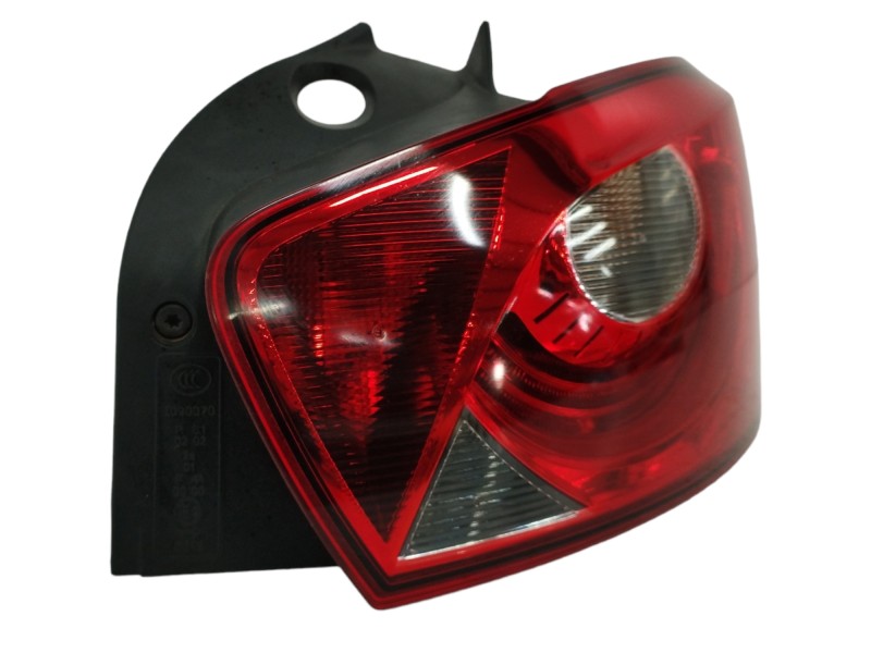 Recambio de piloto trasero derecho para seat ibiza st (6p8) 1.4 tdi referencia OEM IAM 6J4945096K 6J4945112H Recambio de piloto trasero derecho para seat ibiza st (6p8) 1.4 tdi referencia OEM IAM 6J4945096K 6J4945112H