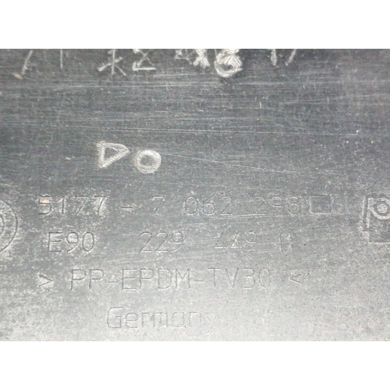 FALDON LATERAL LADO DERECHO