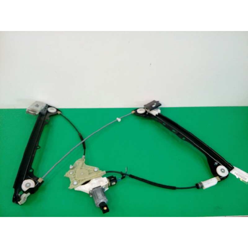 ELEVALUNAS DELANTERO DERECHO 3 PUERTAS