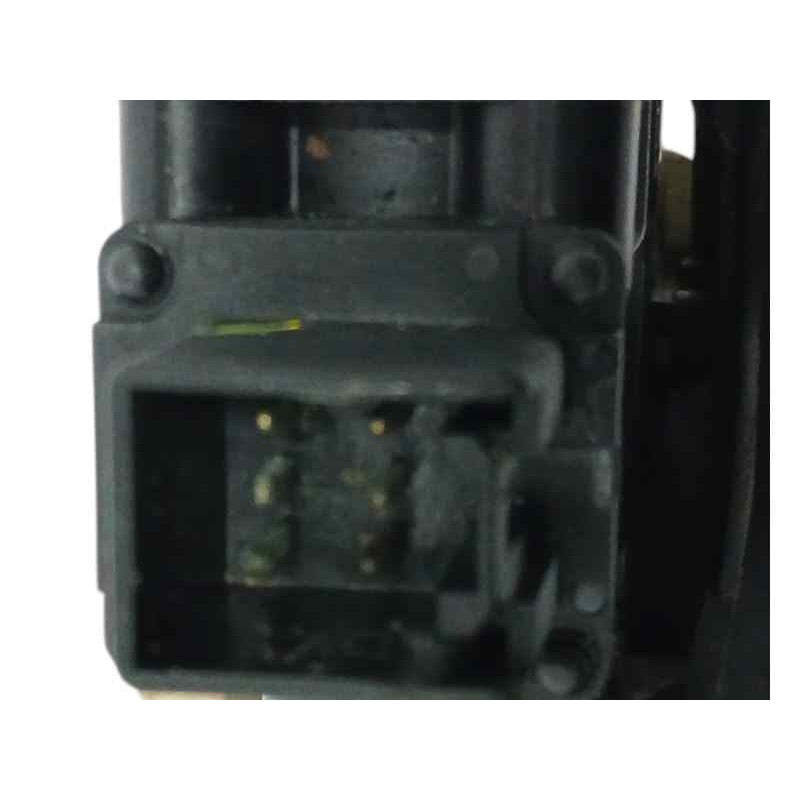 ELEVALUNAS DELANTERO IZQUIERDO CM012040