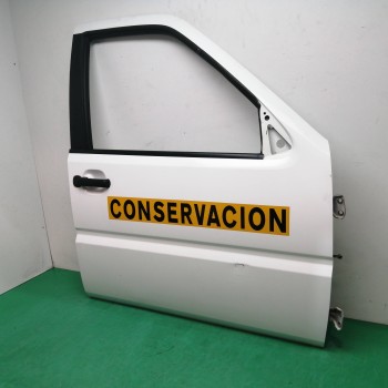 Recambio de puerta delantera derecha para nissan terrano/terrano.ii (r20) 2.7 turbodiesel referencia OEM IAM  OBSERVAR FOTOS 