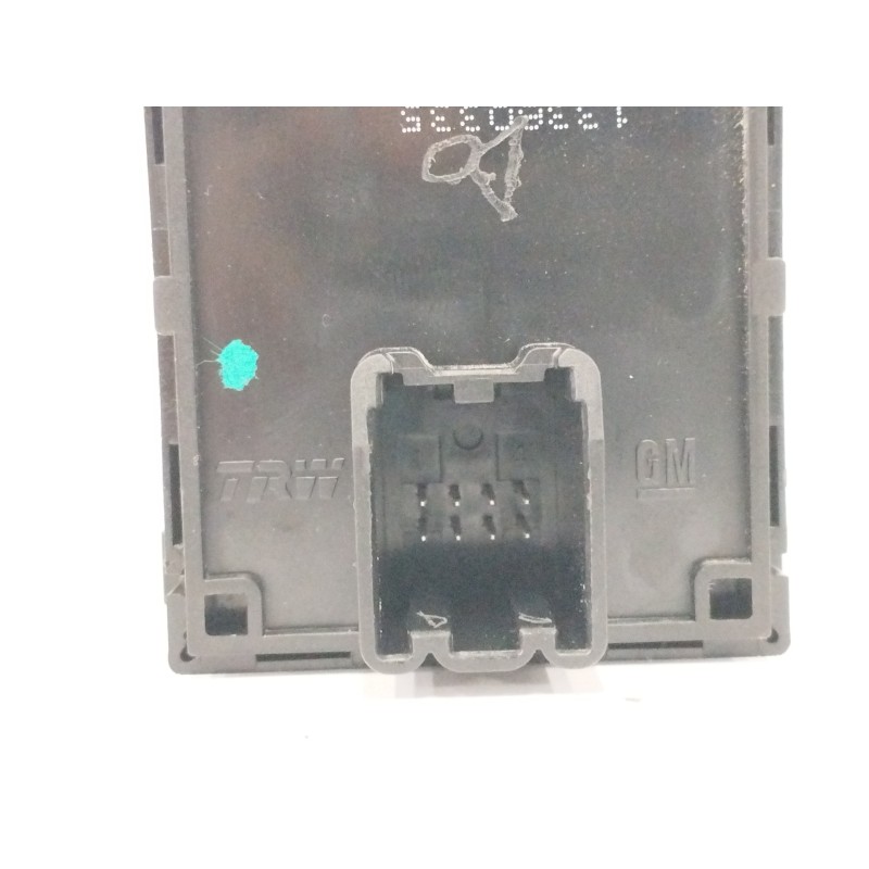 MANDO ELEVALUNAS DELANTERO IZQUIERDO