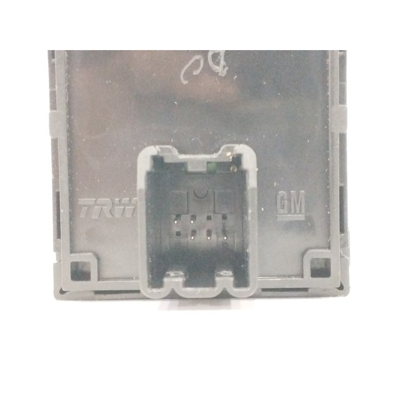 MANDO ELEVALUNAS DELANTERO DERECHO 321596