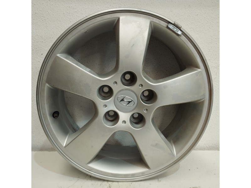 Recambio de llanta para hyundai tucson (jm) 2,0 classic 4x2 referencia OEM IAM 529102E370 6,5JX16 ET46 5H 5X115