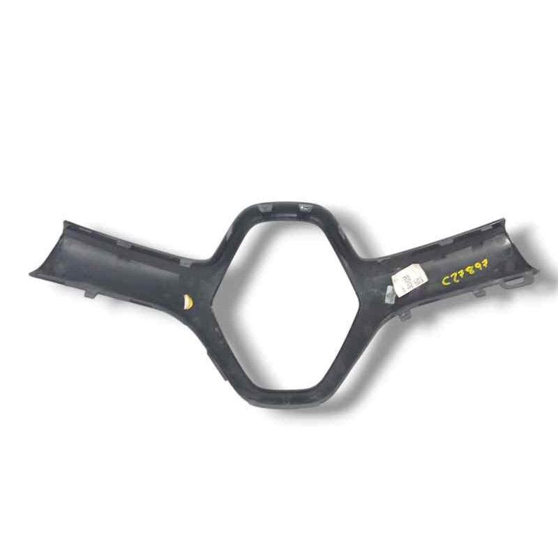 REJILLA DELANTERA SOPORTE DAÑADO 1119979X