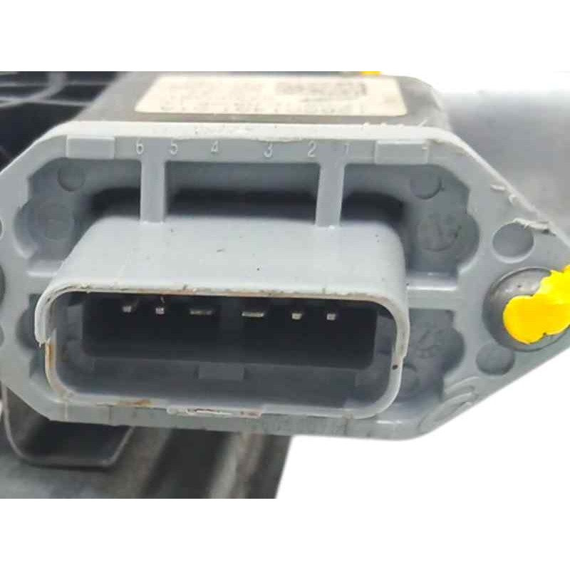 ELEVALUNAS DELANTERO IZQUIERDO 128001501B