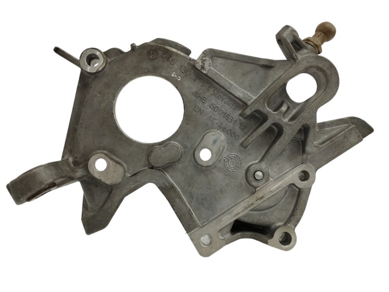 Recambio de soporte bomba inyeccion para seat ibiza st (6p8) 1.4 tdi referencia OEM IAM 04B130379A Recambio de soporte bomba inyeccion para seat ibiza st (6p8) 1.4 tdi referencia OEM IAM 04B130379A