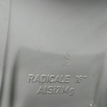 Recambio de llanta para citroën c4 berlina sx referencia OEM IAM RADICALE 16 6,5JX16CH4 26 4H 4X110