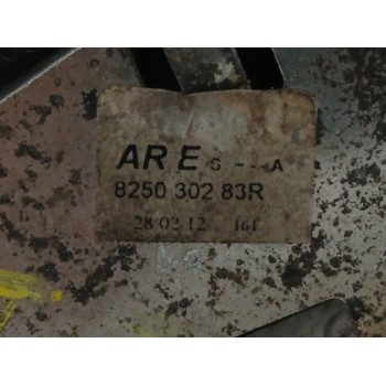 Recambio de cerradura puerta trasera izquierda para dacia duster (hs_) 1.6 16v referencia OEM IAM 825030283R  