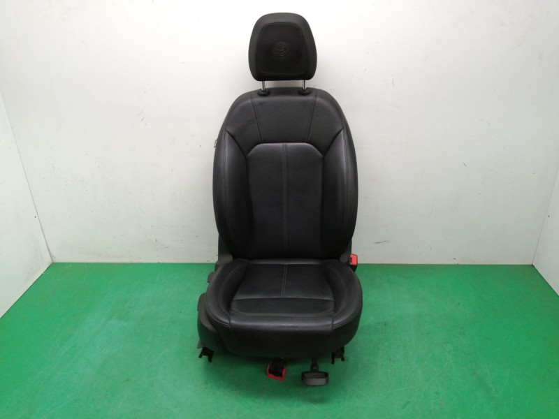 Recambio de asiento delantero derecho para alfa romeo giulia (952) 2.0 turbo cat referencia OEM IAM   