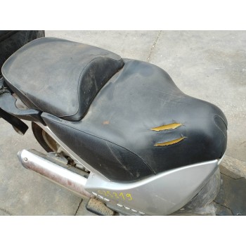 Recambio de carroceria corte para aprilia scarabeo scarabeo 125 referencia OEM IAM   