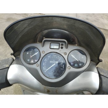 Recambio de carroceria corte para aprilia scarabeo scarabeo 125 referencia OEM IAM   