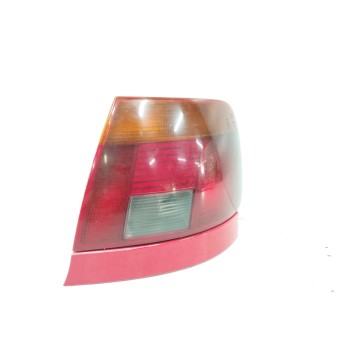 PILOTO TRASERO DERECHO 8D0945096 