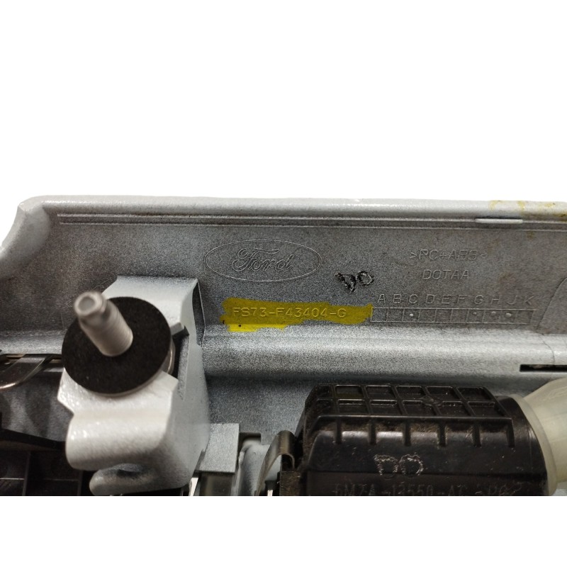 MOLDURA INCLUYE MANETA PORTON VIGNALE