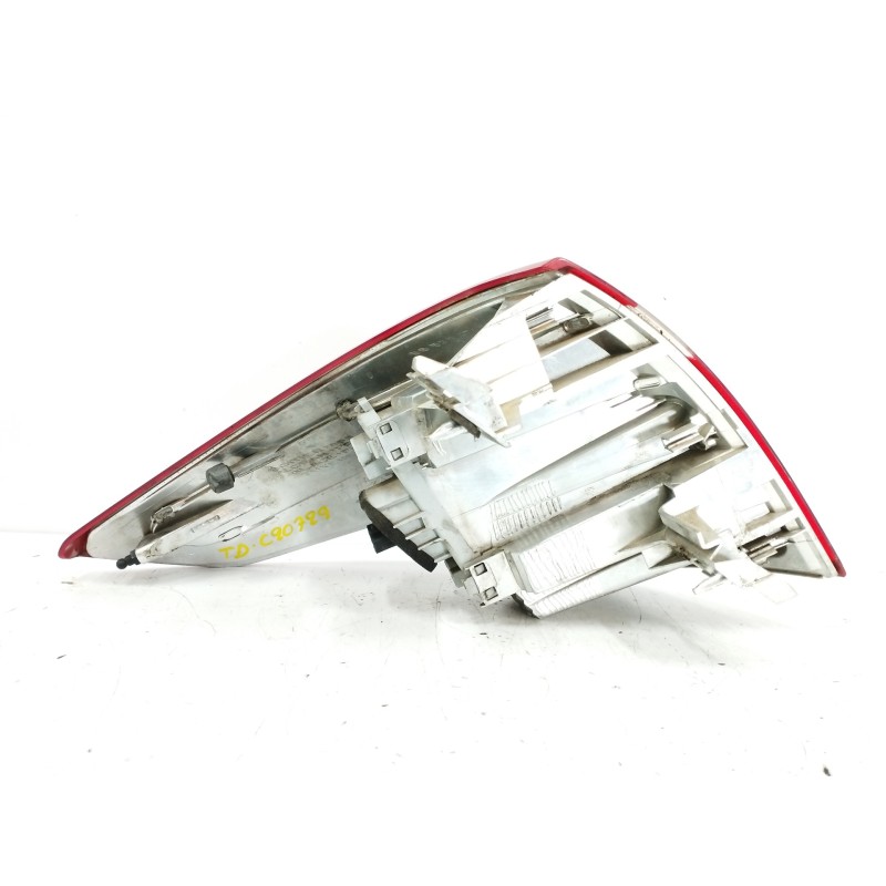 PILOTO TRASERO DERECHO 0283212124