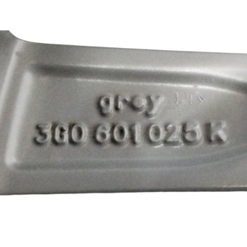 Recambio de llanta para volkswagen passat lim. (3g2) 2.0 tdi referencia OEM IAM 3G0601025K 8JX18H2 ET44 5H 5X110 , 5