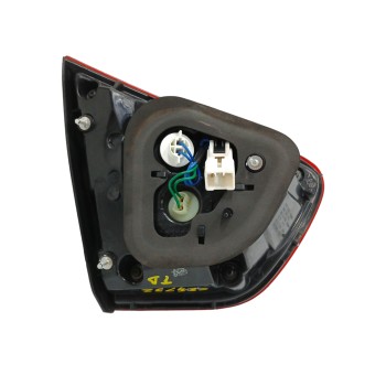 Recambio de piloto trasero derecho interior para kia rio 1.2 cat referencia OEM IAM 924041W2  
