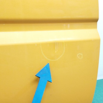 Recambio de puerta delantera derecha para nissan terrano/terrano.ii (r20) 2.7 turbodiesel referencia OEM IAM  OBSERVAR FOTOS 