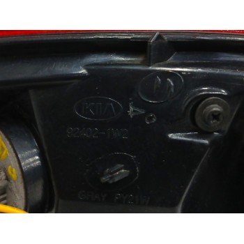 Recambio de piloto trasero derecho para kia rio 1.2 cat referencia OEM IAM 924021W2  