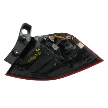 Recambio de piloto trasero izquierdo para kia rio 1.2 cat referencia OEM IAM 924011W2  